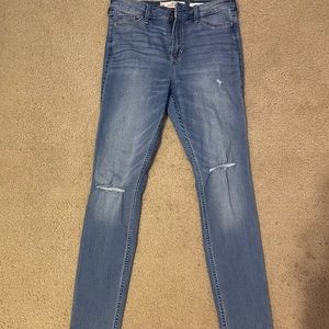 Hollister 9R high rise super skinny